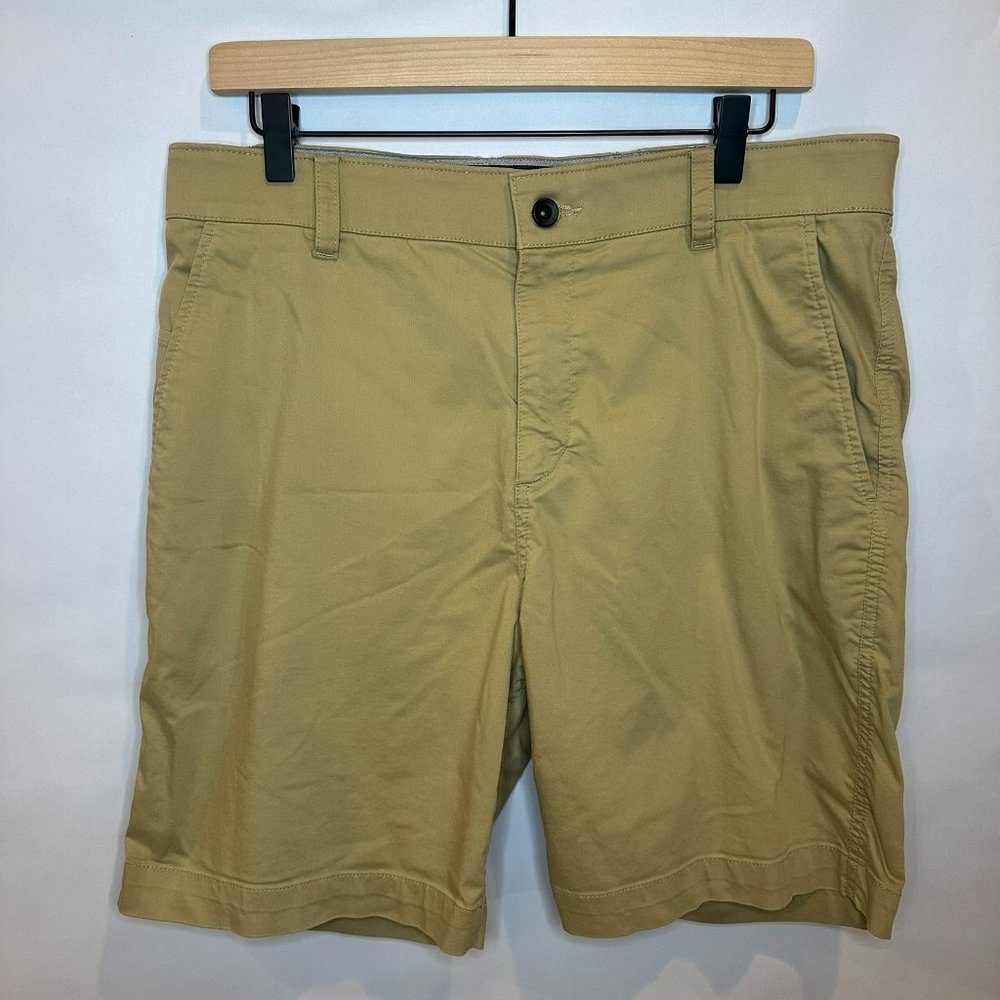 Nike Dri-Fit Standard Fit Golf Shorts 34 Waist Khaki